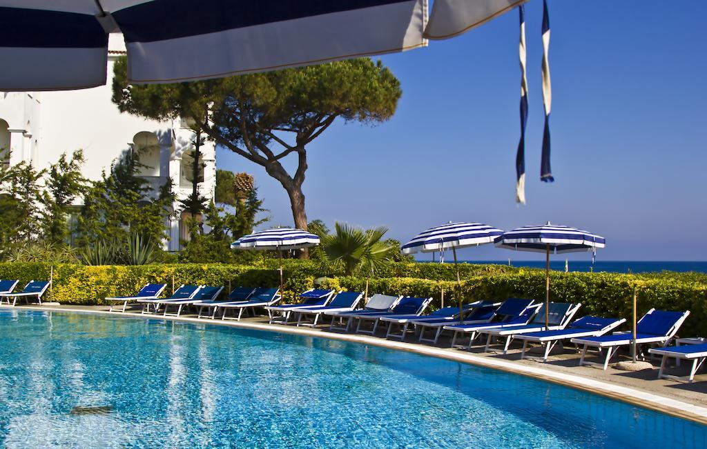 Hotel Terme Alexander Ischia Bagian luar foto