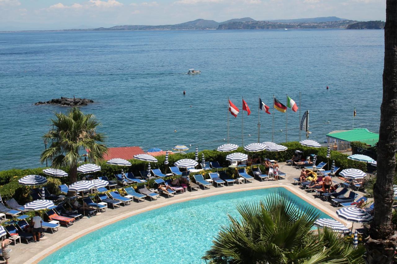 Hotel Terme Alexander Ischia Bagian luar foto