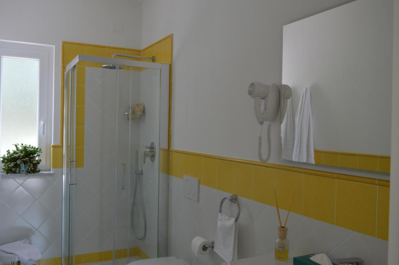 Hotel Terme Alexander Ischia Bagian luar foto