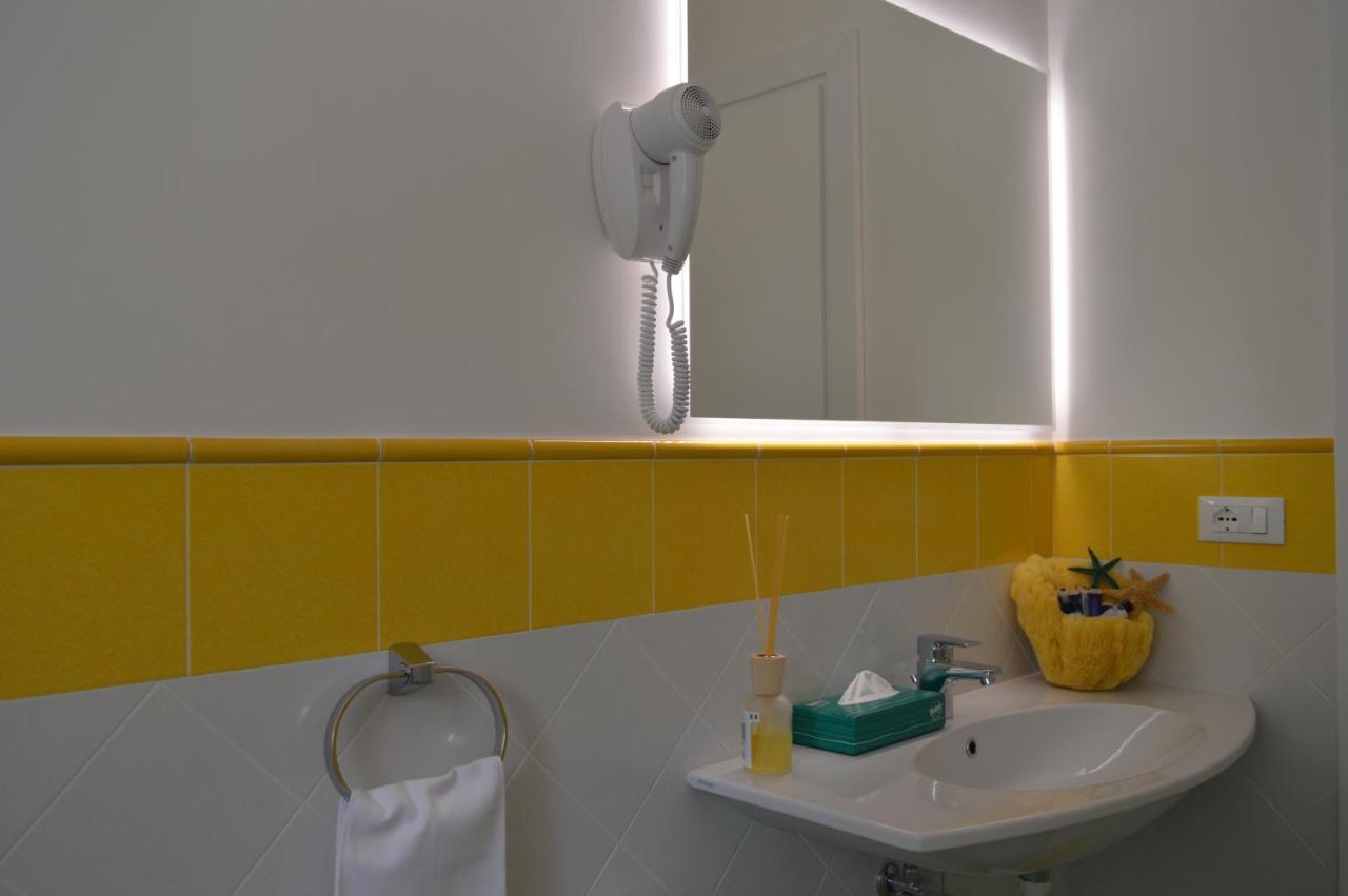Hotel Terme Alexander Ischia Bagian luar foto